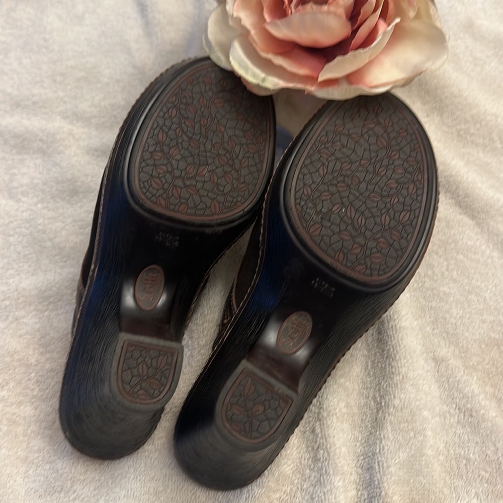 NEW SOFFT x Zappos Brown Suede Comfort Clogs heels women size 8 - Picture 6 of 6